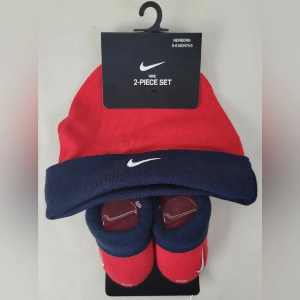 NWT Nike Newborn Infant Baby Red Blue Beanie Hat & Bootie Set 0-6 months - Picture 1 of 5